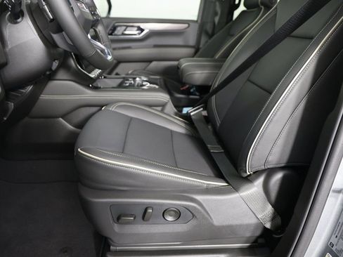 New 2026 GMC Yukon XL Elevation image 13