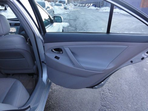 Used 2009 Toyota Camry Hybrid image 32