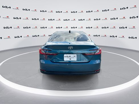 Used 2025 Toyota Camry XLE w/ Premium Plus Package image 7