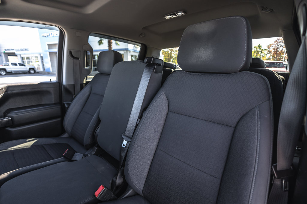 Used 2019 Chevrolet Silverado 1500 LT w/ All-Star Edition AWD/4WD image 23