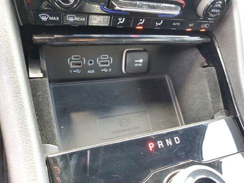 Used 2022 Jeep Grand Cherokee L Laredo RWD image 23