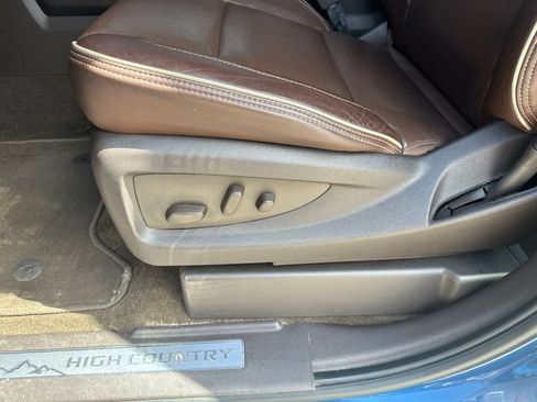 Used 2018 Chevrolet Silverado 1500 High Country AWD/4WD image 12