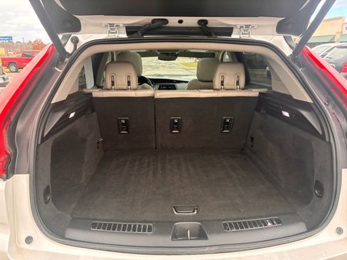 Used 2020 Cadillac XT4 Premium Luxury w/ Driver Awareness Package image 10