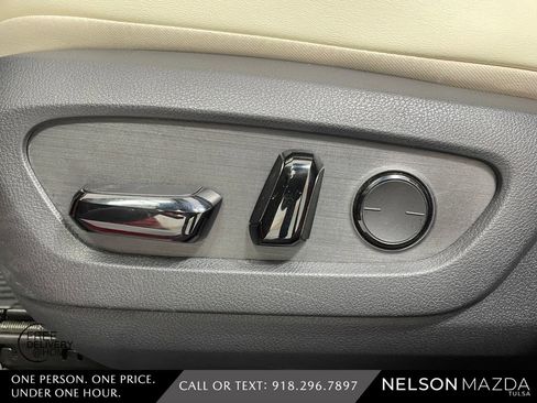 Used 2023 Lexus NX 350h AWD image 18