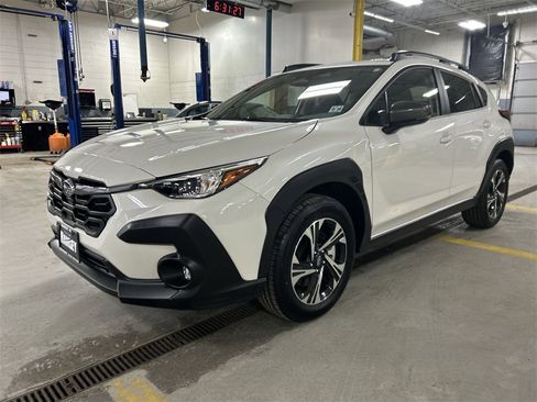Certified 2025 Subaru Crosstrek 2.0i Premium image 4