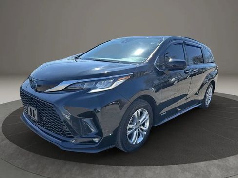 Used 2021 Toyota Sienna XSE w/ XSE Plus Package AWD/4WD image 1