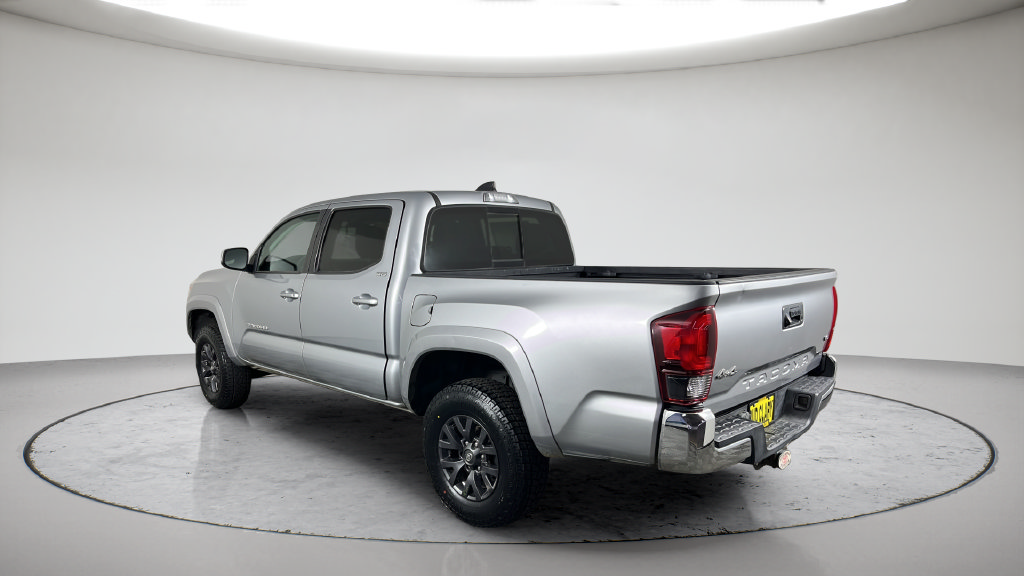 Used 2022 Toyota Tacoma SR5 AWD/4WD image 11