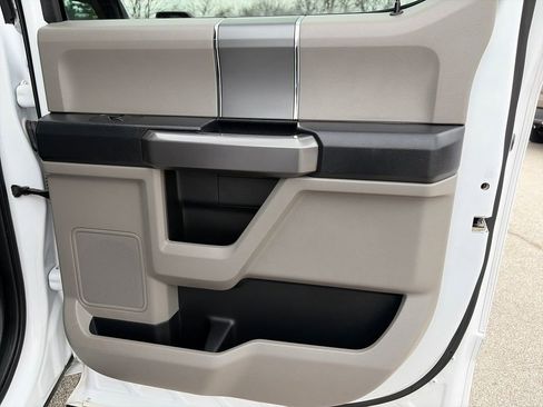 Used 2020 Ford F150 XLT w/ Equipment Group 302A Luxury AWD/4WD image 31