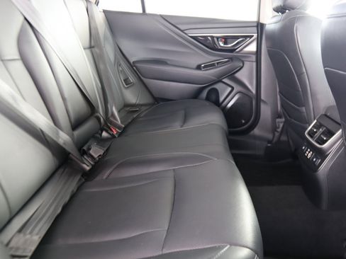 Used 2023 Subaru Outback Limited image 36