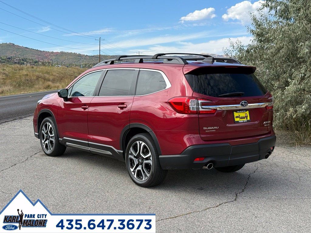 Used 2024 Subaru Ascent Limited w/ Technology Package AWD/4WD image 3
