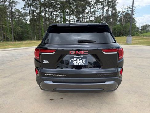 Used 2025 GMC Terrain Elevation image 4