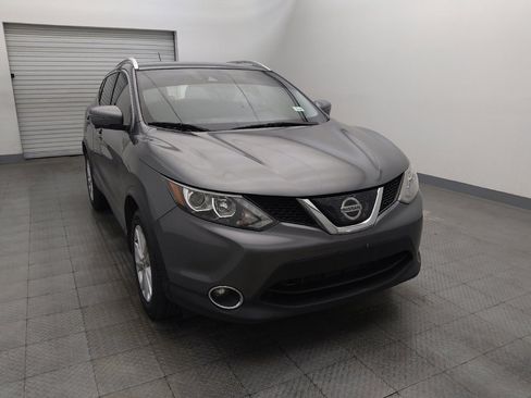 Used 2019 Nissan Rogue Sport SV w/ Technology Package FWD image 14