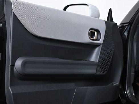 Certified 2025 MINI Cooper 2-Door Hardtop image 28