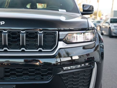 New 2026 Jeep Grand Cherokee L Limited RWD image 5