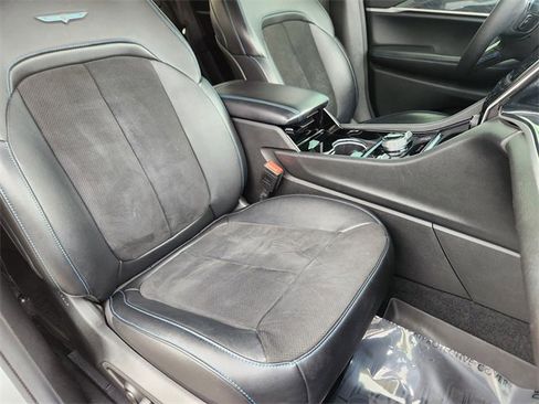 Used 2022 Jeep Grand Cherokee Trailhawk w/ Luxury Tech Group III image 20