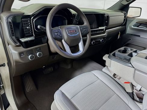 New 2026 GMC Sierra 1500 SLE w/ Preferred Package RWD image 5