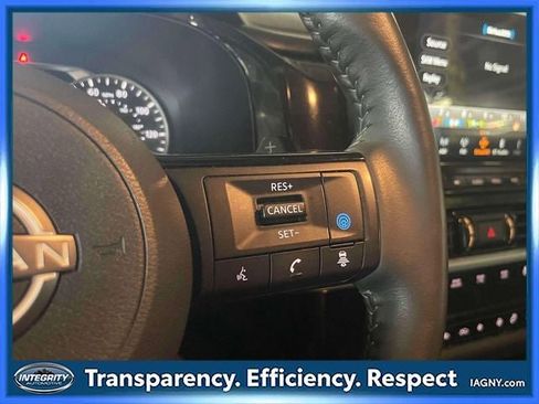 Certified 2024 Nissan Pathfinder SL AWD/4WD image 22