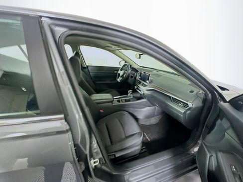 Used 2025 Nissan Altima 2.5 SV image 29