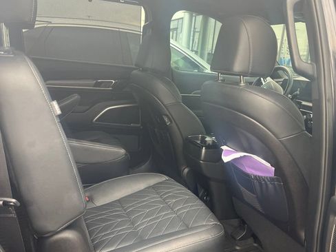 Used 2025 Kia Telluride EX X-Line AWD/4WD image 12