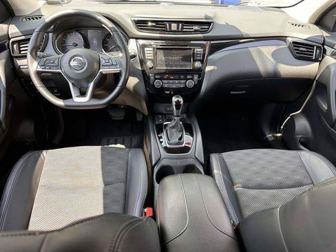 Used 2022 Nissan Rogue Sport SV w/ Technology Package AWD/4WD image 13