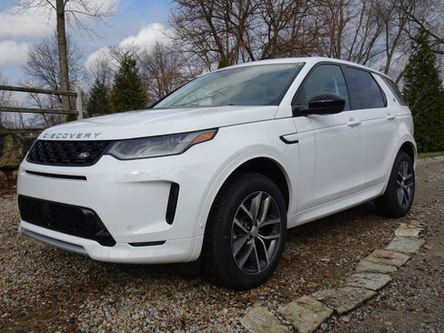 New 2025 Land Rover Discovery Sport S image 6