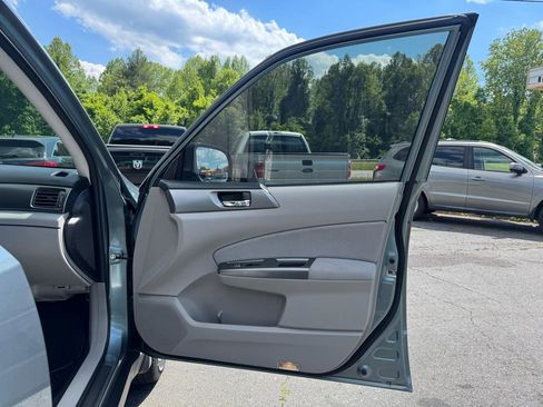 Used 2011 Subaru Forester 2.5X Premium AWD/4WD image 13