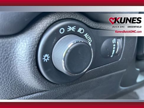 Used 2024 Dodge Durango GT image 18