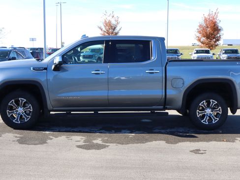 Certified 2023 GMC Sierra 1500 SLT w/ SLT Convenience Package image 4