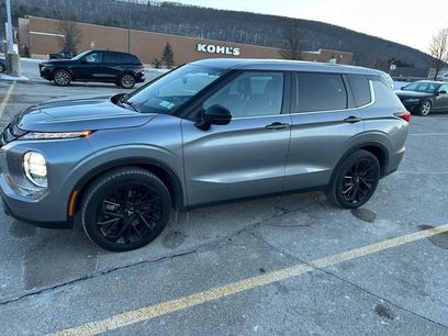 Used 2022 Mitsubishi Outlander SE