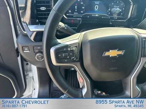 Used 2023 Chevrolet Silverado 1500 LT AWD/4WD image 20