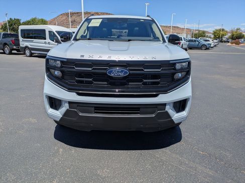 Certified 2025 Ford Expedition Max Active AWD/4WD image 11