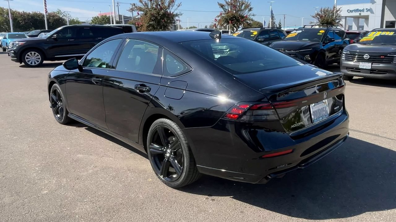 Used 2025 Honda Accord Sport image 5