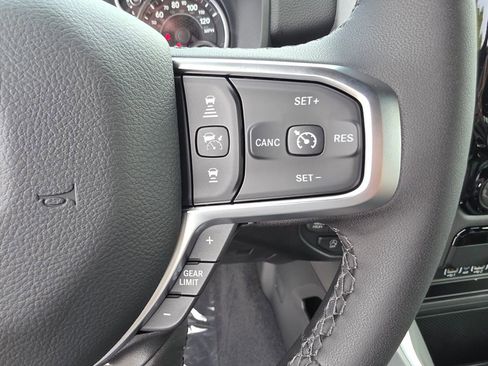 New 2026 RAM 1500 Big Horn AWD/4WD image 18