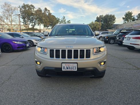 Used 2014 Jeep Grand Cherokee Laredo w/ Quick Order Package 23E image 2