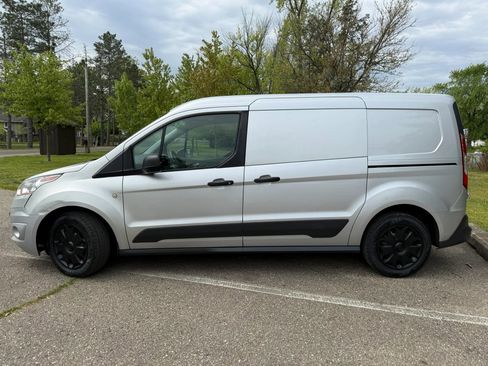 Used 2017 Ford Transit Connect XLT FWD image 8