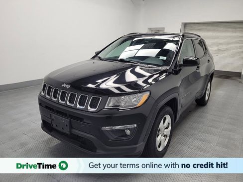 Used 2019 Jeep Compass Latitude w/ Cold Weather Group image 1