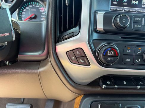 Used 2018 GMC Sierra 1500 SLT w/ SLT Premium Package AWD/4WD image 43