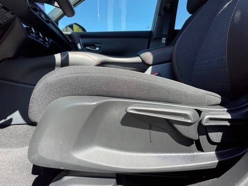 Certified 2026 Honda HR-V Sport image 24