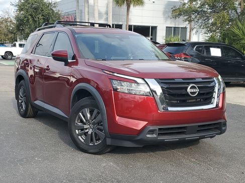 Used 2022 Nissan Pathfinder SV image 31