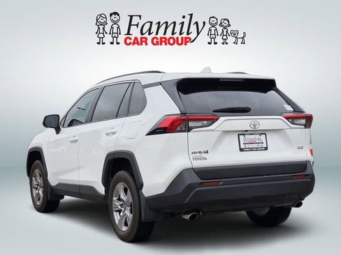 Used 2022 Toyota RAV4 XLE image 3