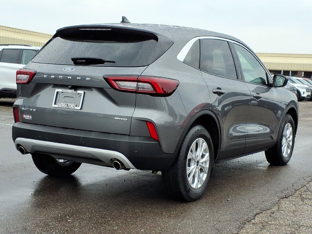 Used 2024 Ford Escape Active w/ Tech Pack #1 AWD/4WD image 5