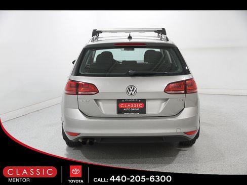 Used 2016 Volkswagen Golf S FWD image 17