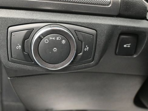 Used 2020 Ford Fusion SE image 24