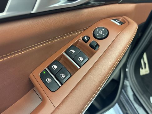 Certified 2024 BMW X5 sDrive40i w/ M Sport Package image 18