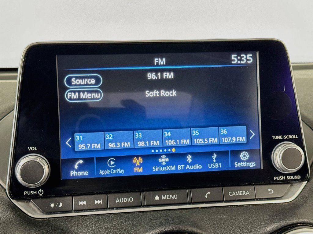 Used 2024 Nissan Sentra SV FWD image 28