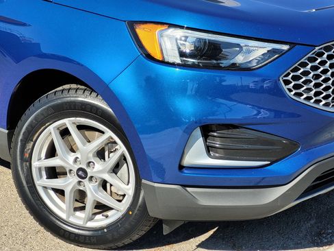 Certified 2023 Ford Edge SEL image 9