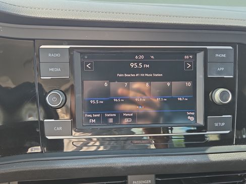 Used 2019 Volkswagen Jetta FWD image 26