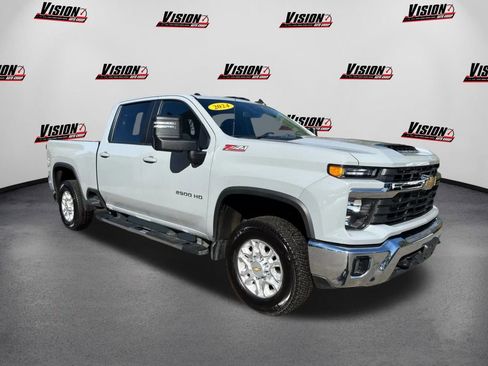 Used 2024 Chevrolet Silverado 2500 LT w/ All Star Edition image 3