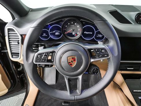 Certified 2023 Porsche Cayenne Coupe AWD/4WD image 9