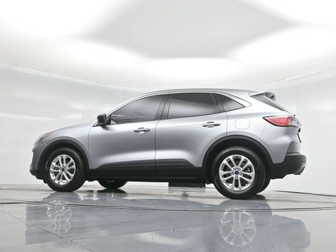 Used 2022 Ford Escape SE image 53